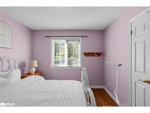 65 Barre Drive, Barrie, ON - Indoor Photo Showing Bedroom