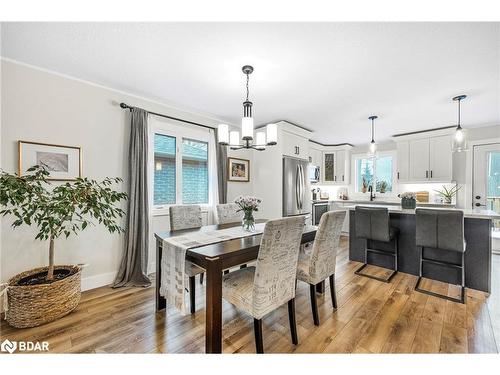 47 Monique Crescent, Barrie, ON - Indoor Photo Showing Dining Room