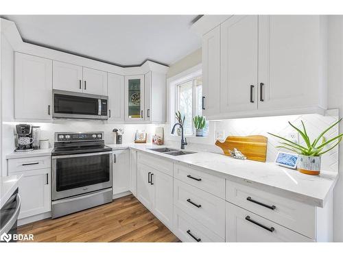 47 Monique Crescent, Barrie, ON - Indoor Photo Showing Kitchen With Double Sink