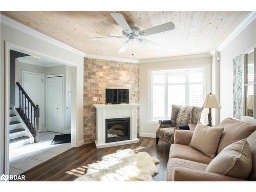 214 Sutherland Crescent, Cobourg, ON - Indoor Photo Showing Living Room With Fireplace