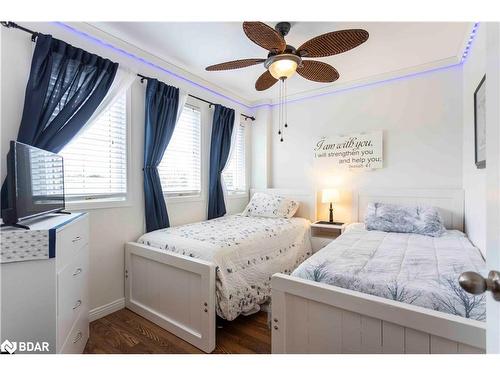 214 Sutherland Crescent, Cobourg, ON - Indoor Photo Showing Bedroom