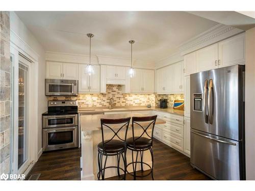 214 Sutherland Crescent, Cobourg, ON - Indoor Photo Showing Kitchen With Stainless Steel Kitchen With Upgraded Kitchen