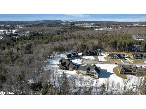 24 Oldenburg Court Court, Oro-Medonte, ON - Outdoor With View