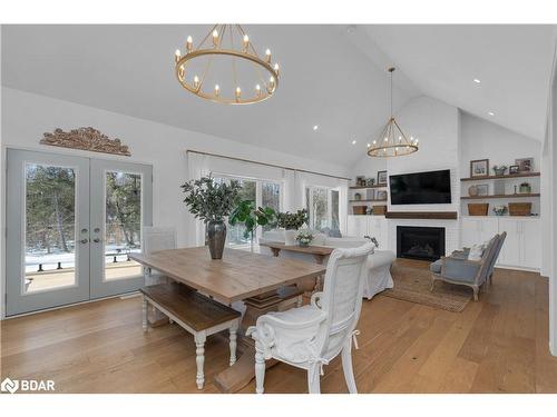 24 Oldenburg Court Court, Oro-Medonte, ON - Indoor Photo Showing Dining Room With Fireplace