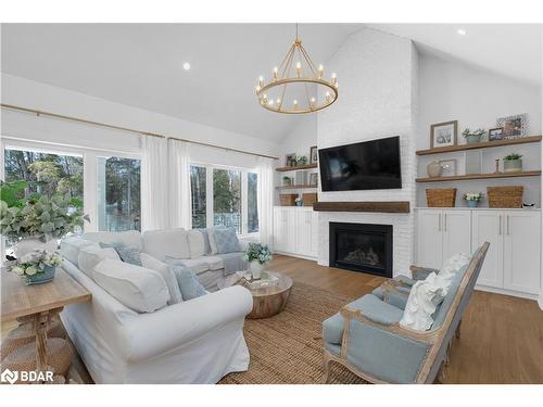 24 Oldenburg Court Court, Oro-Medonte, ON - Indoor Photo Showing Living Room With Fireplace