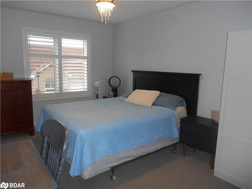 3-318 Little Avenue, Barrie, ON - Indoor Photo Showing Bedroom