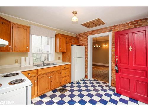 77 Dublin Street S, Guelph, ON - Indoor Photo Showing Kitchen With Double Sink