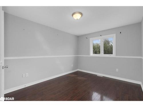 1951 Swan Street, Innisfil, ON - Indoor Photo Showing Other Room