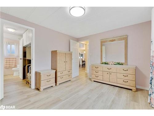 14 Western Avenue, Innisfil, ON - Indoor Photo Showing Bedroom