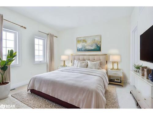 24 Cottonwood Street, Anten Mills, ON - Indoor Photo Showing Bedroom