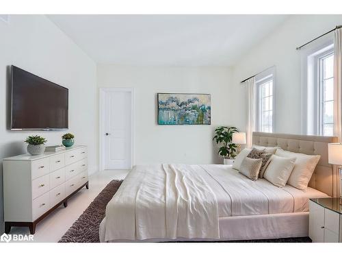 24 Cottonwood Street, Anten Mills, ON - Indoor Photo Showing Bedroom