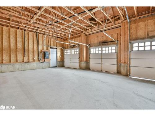 24 Cottonwood Street, Anten Mills, ON - Indoor Photo Showing Garage