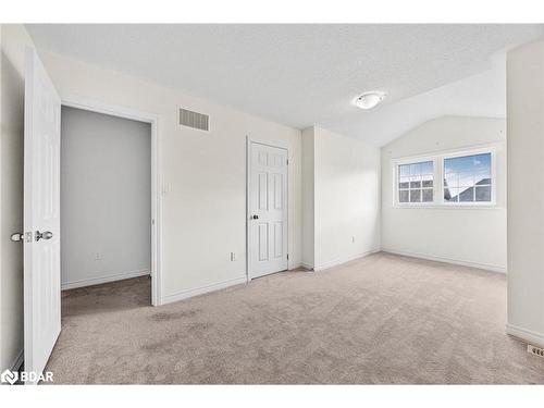 13 Appalachian Trail, Wasaga Beach, ON - Indoor Photo Showing Other Room