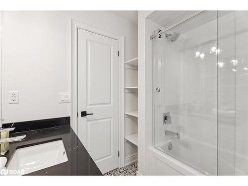 1 Alan Williams Trail, Uxbridge, ON - Indoor Photo Showing Bathroom