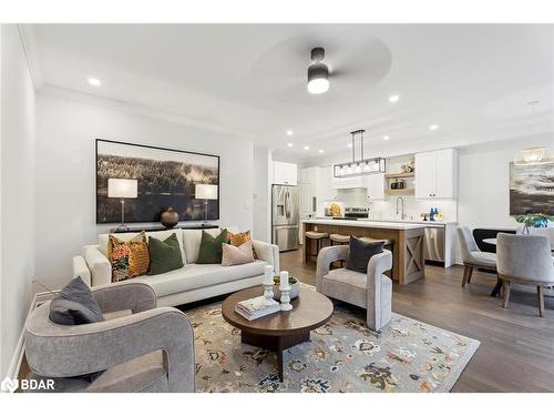 1 Alan Williams Trail, Uxbridge, ON - Indoor Photo Showing Living Room