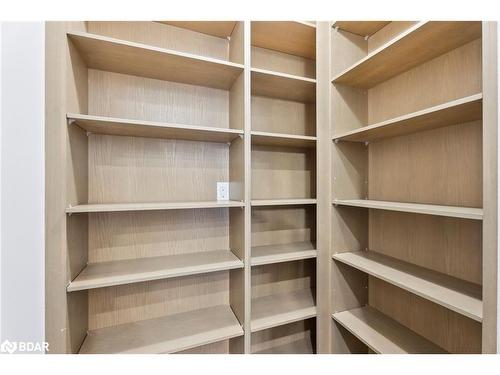 1 Alan Williams Trail, Uxbridge, ON - Indoor With Storage