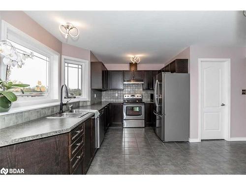 1337 Coleman Crescent, Innisfil, ON - Indoor Photo Showing Kitchen With Double Sink