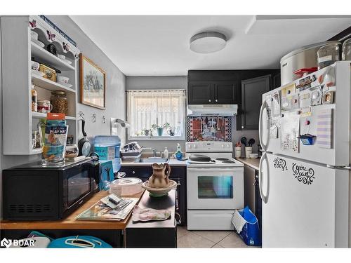 101 Livingstone Street W, Barrie, ON - Indoor Photo Showing Kitchen