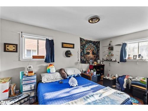 101 Livingstone Street W, Barrie, ON - Indoor Photo Showing Bedroom