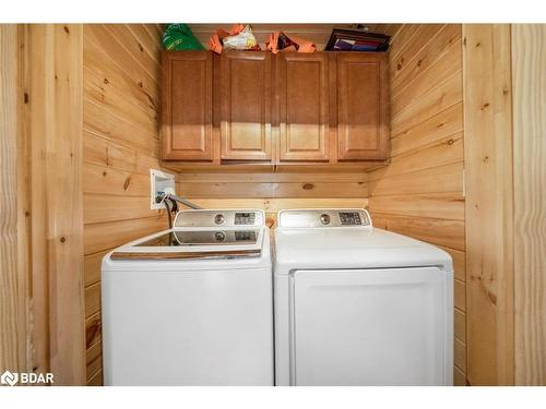 1601 Penetanguishene Road, Barrie, ON - Indoor Photo Showing Laundry Room