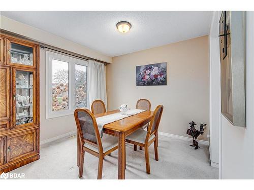 63 Bronte Crescent, Barrie, ON - Indoor Photo Showing Dining Room