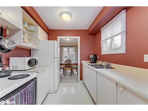 63 Bronte Crescent, Barrie, ON - Indoor Photo Showing Kitchen With Double Sink