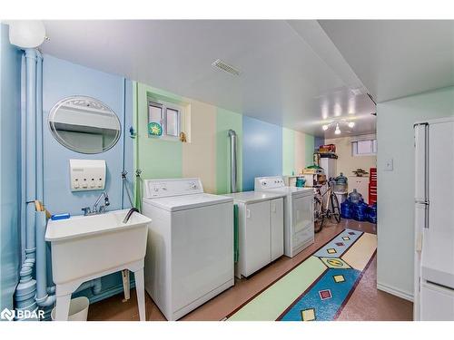 63 Bronte Crescent, Barrie, ON - Indoor Photo Showing Laundry Room