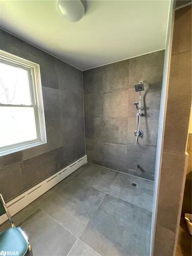 39 Poyntz Street, Penetanguishene, ON - Indoor Photo Showing Bathroom