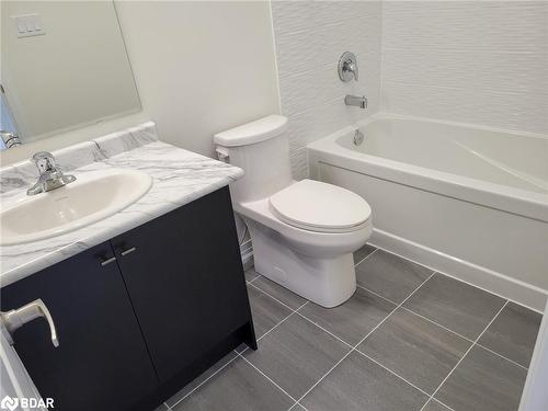 21 Bluebird Lane, Barrie, ON - Indoor Photo Showing Bathroom