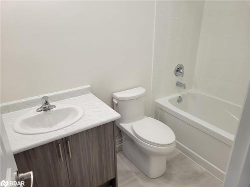 142 Turnberry Lane, Barrie, ON - Indoor Photo Showing Bathroom