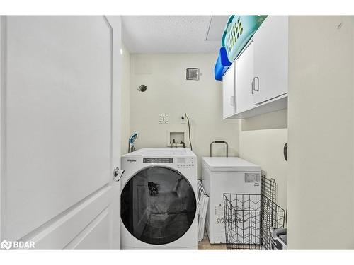 53-74 Ross Street, Barrie, ON - Indoor Photo Showing Laundry Room