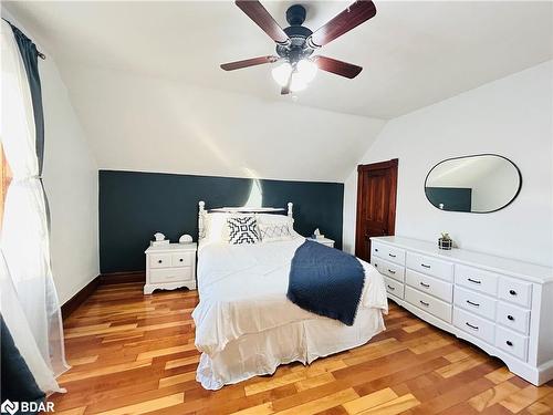 244 13Th Street, Hanover, ON - Indoor Photo Showing Bedroom