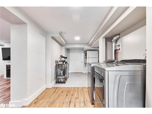 9920 Baldwin Street N, Whitby, ON - Indoor Photo Showing Laundry Room