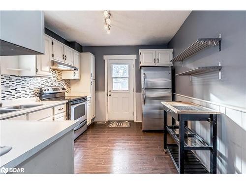 145 Coldwater Road, Orillia, ON - Indoor Photo Showing Kitchen With Upgraded Kitchen