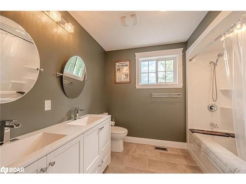 2638 Grand Tamarack Crescent, Severn, ON - Indoor Photo Showing Bathroom