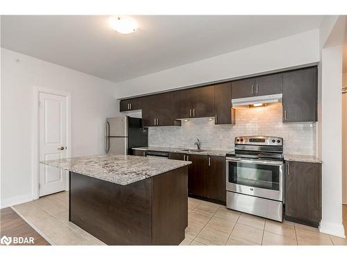 310-299 Cundles Road E, Barrie, ON - Indoor Photo Showing Kitchen With Stainless Steel Kitchen With Upgraded Kitchen