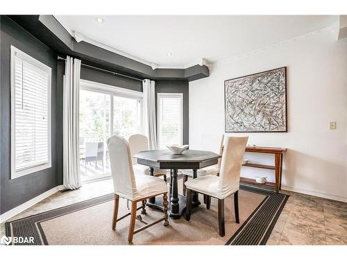 64 Westminster Circle, Barrie, ON - Indoor Photo Showing Dining Room