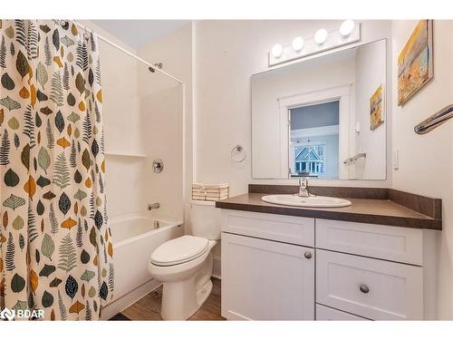 219-11 Hollow Lane, Cherry Valley, ON - Indoor Photo Showing Bathroom