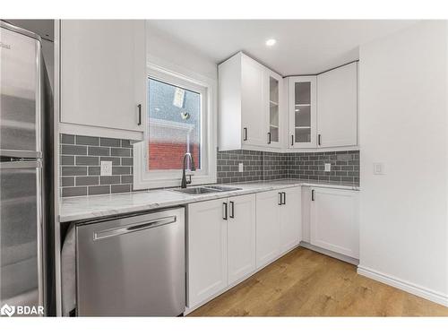 57 Stirton Street, Hamilton, ON - Indoor Photo Showing Kitchen