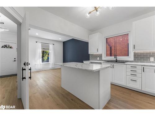 57 Stirton Street, Hamilton, ON - Indoor Photo Showing Kitchen