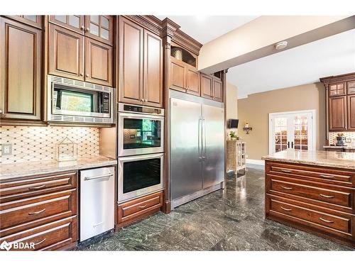 1826 Quantz Crescent, Innisfil, ON - Indoor Photo Showing Kitchen