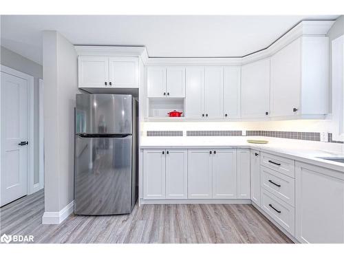 622 Scarlett Line, Hillsdale, ON - Indoor Photo Showing Kitchen