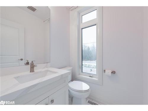 1147 Arnold Street, Innisfil, ON - Indoor Photo Showing Bathroom