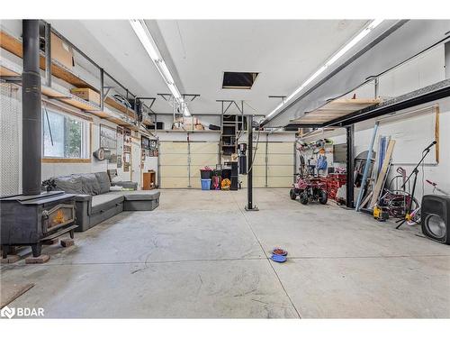 130 Crawford Road, Kawartha Lakes, ON - Indoor Photo Showing Garage