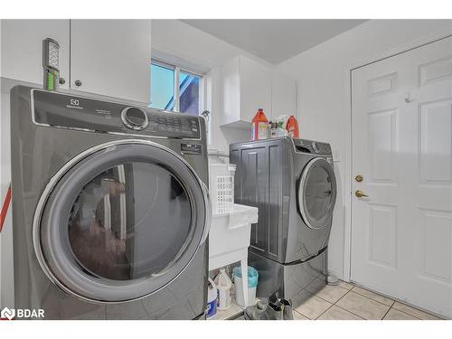 1 Farmstead Crescent, Barrie, ON - Indoor Photo Showing Laundry Room