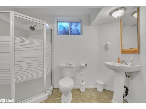 1 Farmstead Crescent, Barrie, ON - Indoor Photo Showing Bathroom