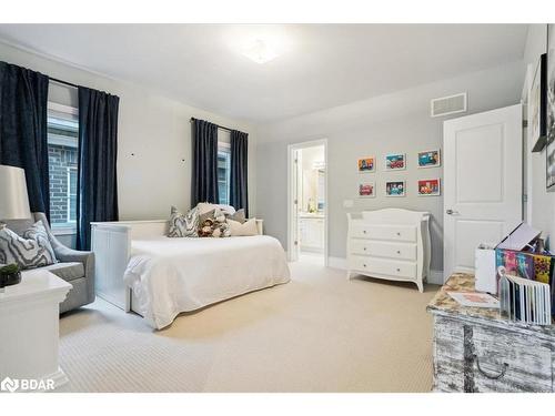 22 Rolling Green Court Court, Vaughan, ON - Indoor Photo Showing Bedroom