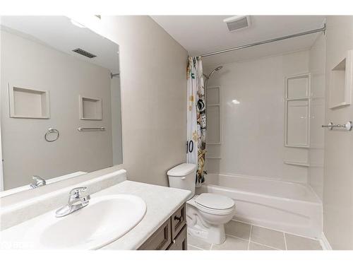 121 Sovereigns Gate, Barrie, ON - Indoor Photo Showing Bathroom