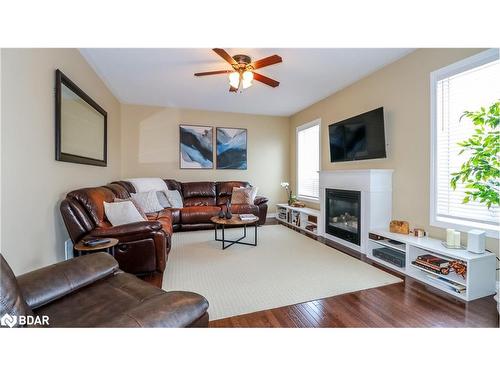 5 Regina Road, Barrie, ON - Indoor Photo Showing Living Room With Fireplace