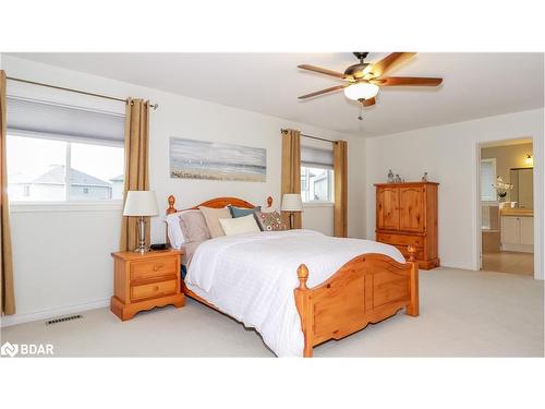 5 Regina Road, Barrie, ON - Indoor Photo Showing Bedroom